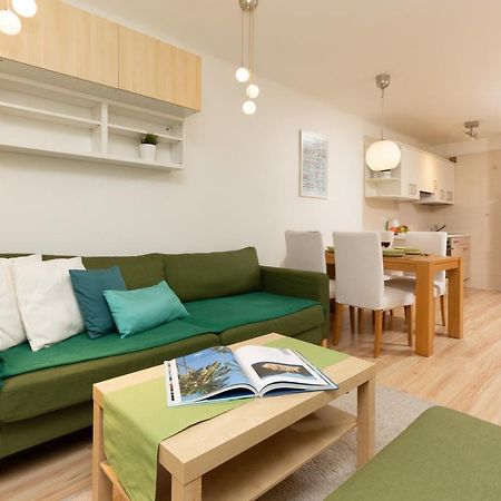 Apartments Warsaw Zelazna By Noclegi Renters Eksteriør bilde