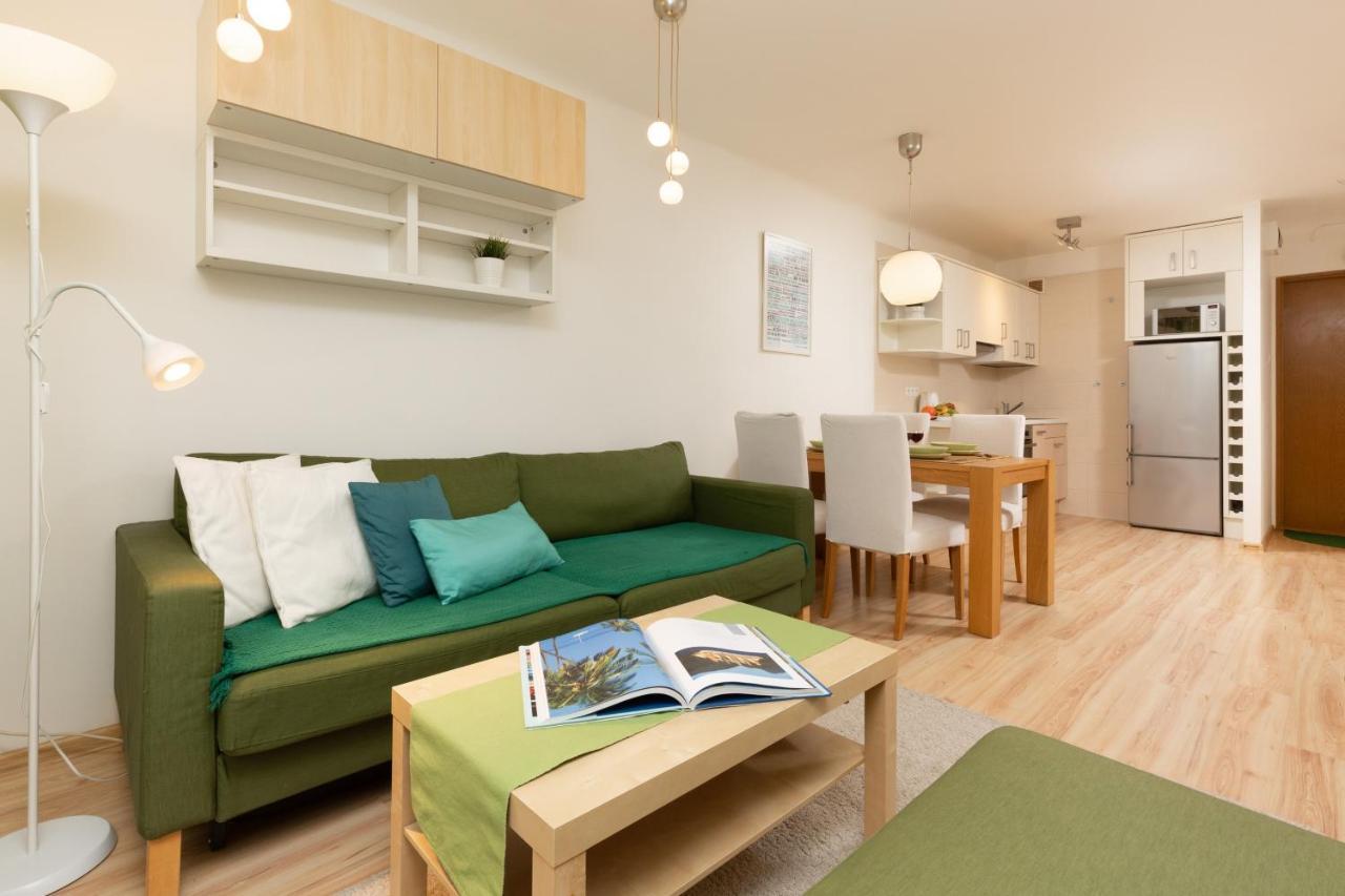 Apartments Warsaw Zelazna By Noclegi Renters Eksteriør bilde
