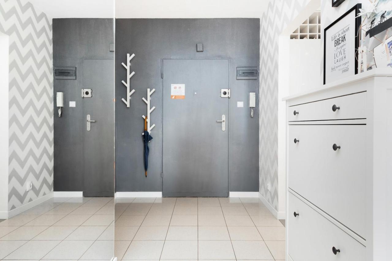 Apartments Warsaw Zelazna By Noclegi Renters Eksteriør bilde