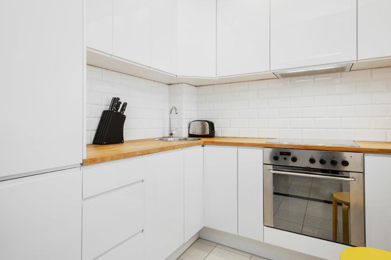 Apartments Warsaw Zelazna By Noclegi Renters Eksteriør bilde