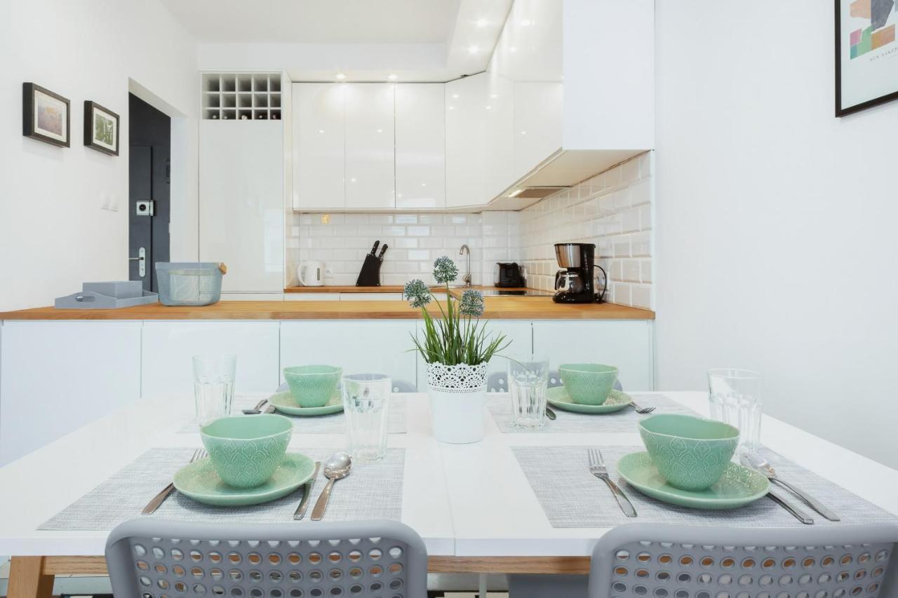 Apartments Warsaw Zelazna By Noclegi Renters Eksteriør bilde